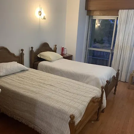 Πανσιόν Joe's House