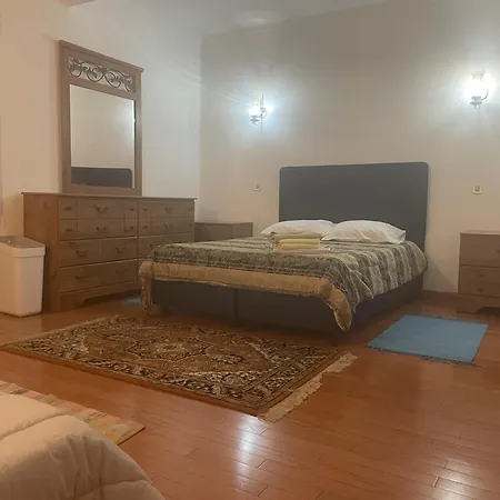 Joe's House * 파티마
