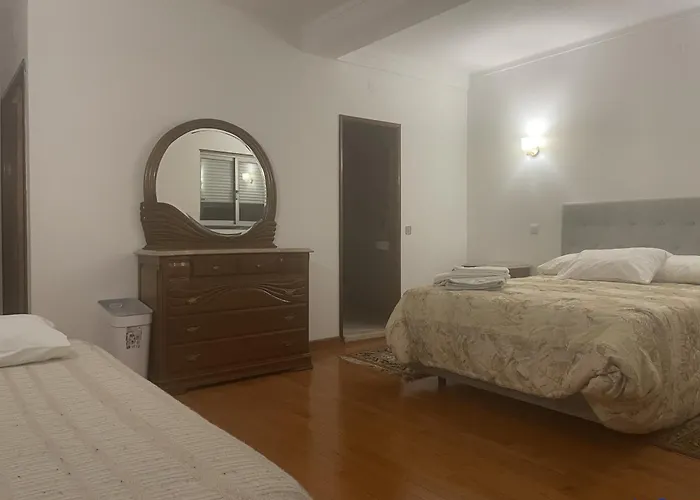 Πανσιόν Joe's House